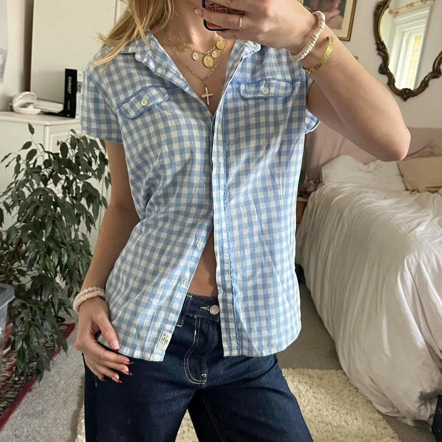 Women Y2k Short Sleeve Button Down Shirts Coquette V Neck Collared Crop Tops Vintage Slim Fit Going Out Blouse