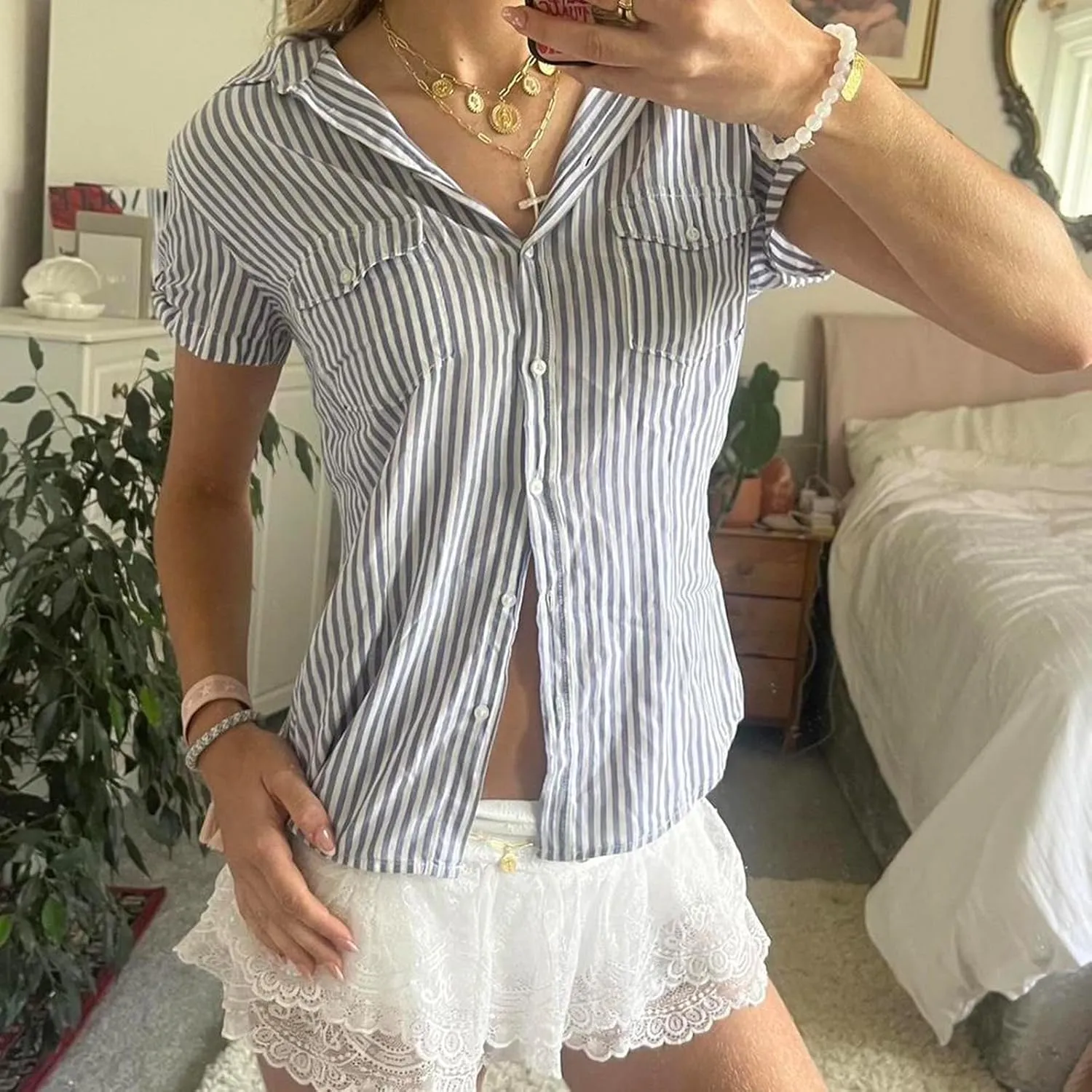 Women Y2k Short Sleeve Button Down Shirts Coquette V Neck Collared Crop Tops Vintage Slim Fit Going Out Blouse